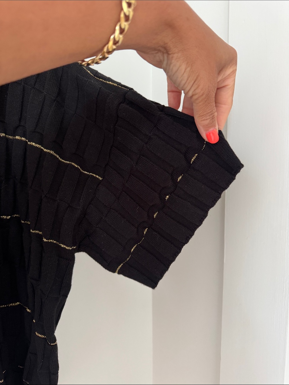 The Endery Black Gold Wiggle Stripe Knit Grid Tee M/L - Picture 4 of 8